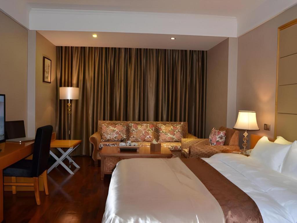 San Jiang Grand Hotel Vientiane Exteriér fotografie